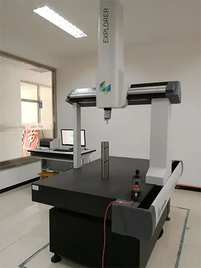 Coordinate measuring machine